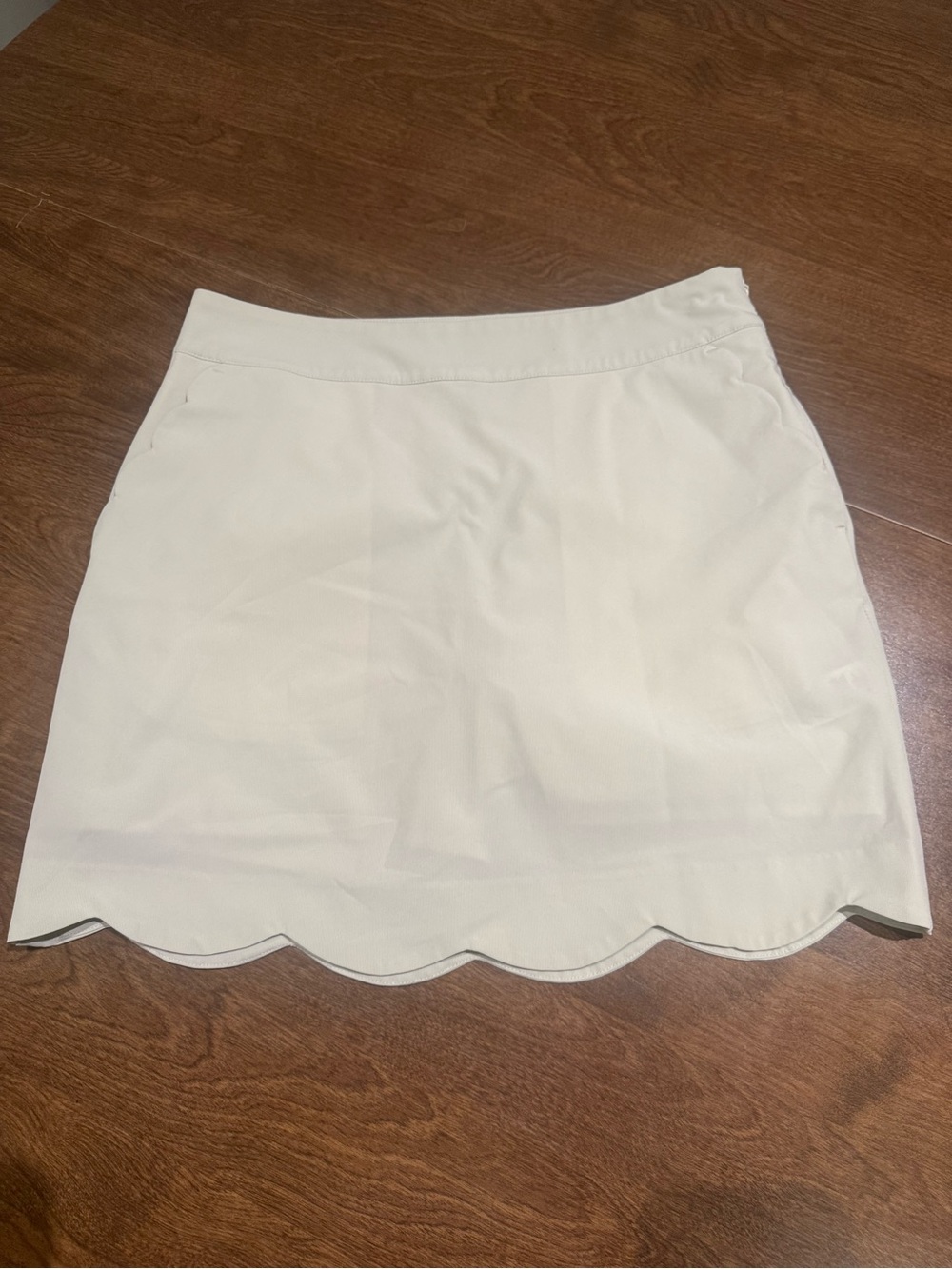 Vineyard Vines Cream Scalloped Hem Mini Skirt